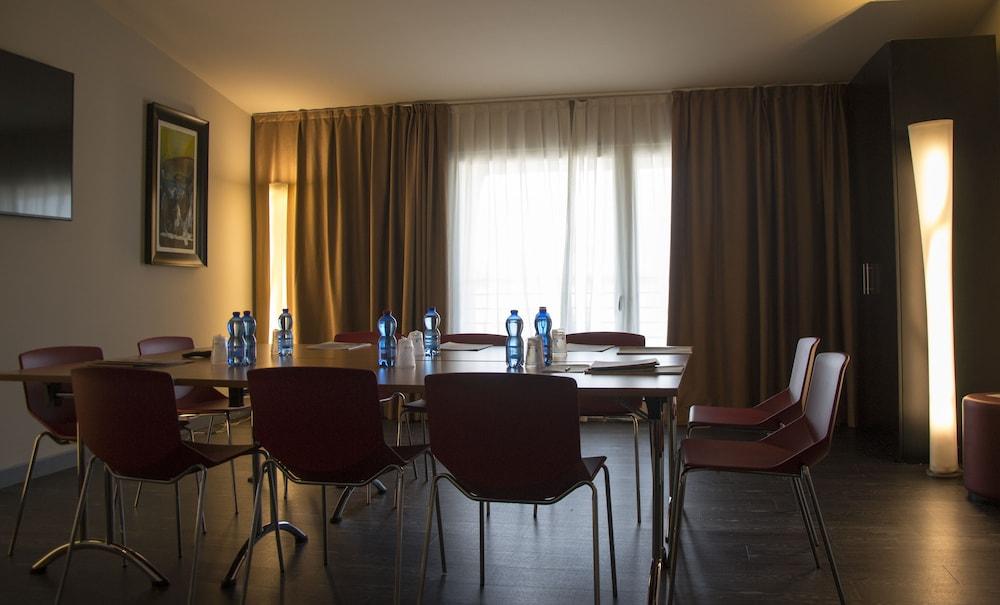 Hotel Continental Cremona Exterior photo